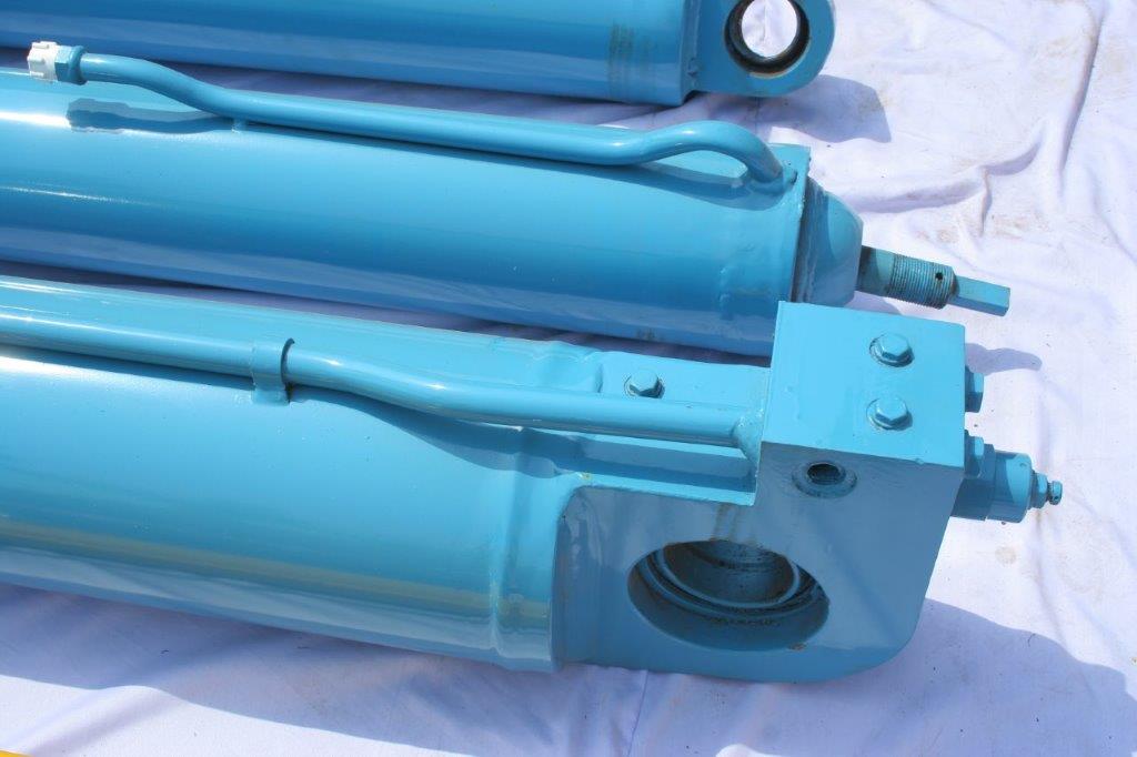 DOUBLE ACTING CYLINDERS